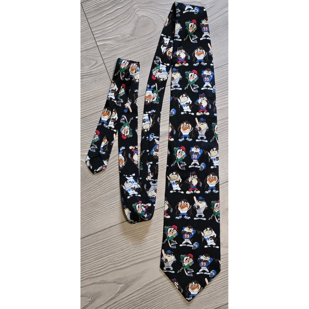 Looney Tunes Tasmanian Devil Sports Necktie Taz 1998 Vintage